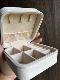 The Karigarshala Premium Jewelry Organizer | Portable Jewellery Case - Image 4